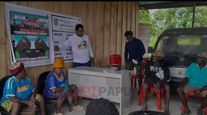 Pemkam Nawaripi Bangun Empat Rumah Percontohan untuk Warga Kamoro