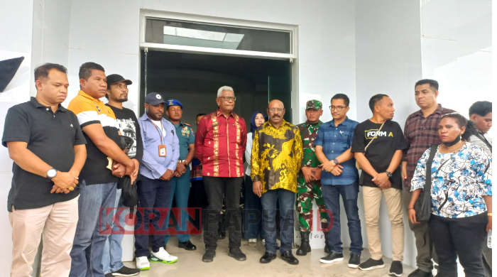 Hadir di Pawai Peluncuran Tahapan Pemilukada, Jhon Rettob Ajak Masyarakat Gunakan Hak Pilih dengan Baik