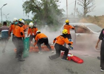 Tabrakan Maut di Wisma Atlet Timika, Mobil Terbakar, Penumpang Luka Serius