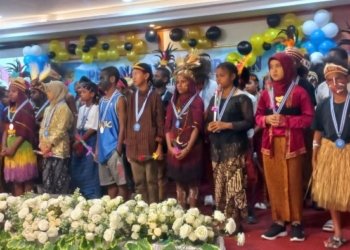 Gallery Foto Penamatan 137 Murid Kelas VI SD Inpres Timika III