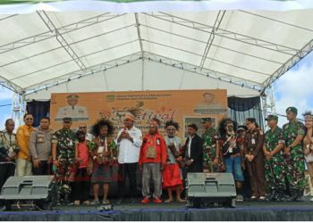 Hadiri Pembukan Festival, Jhon Rettob Ajak Masyarakat Lestarikan Budaya Amungme Kamoro