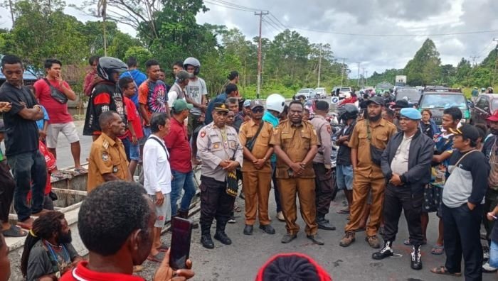 Sungai Piuga Meluap, PUPR Segera Buka Kanal Agar Rumah Warga Tidak Terendam Air