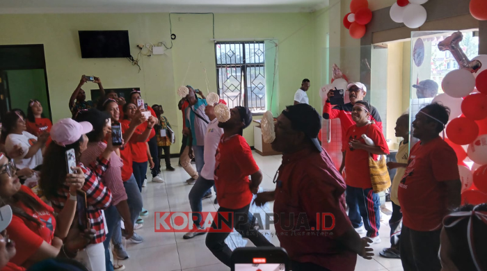 Semarak HUT RI ke 79, Keluarga Besar DLH Ibadah Syukur Kemerdekaan dan Gelar Aneka Lomba