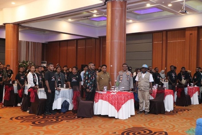 Buku Kisah Hidup Irjen Mathius Fakhiri, ‘Sustainabilitas Membangun Papua’ Diluncurkan