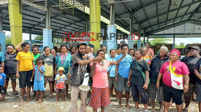 Mama-Mama Papua Datangi DPRD Mimika, Sampaikan Tujuh Tuntutan, Desak Sahkan Perda Ekonomi Lokal