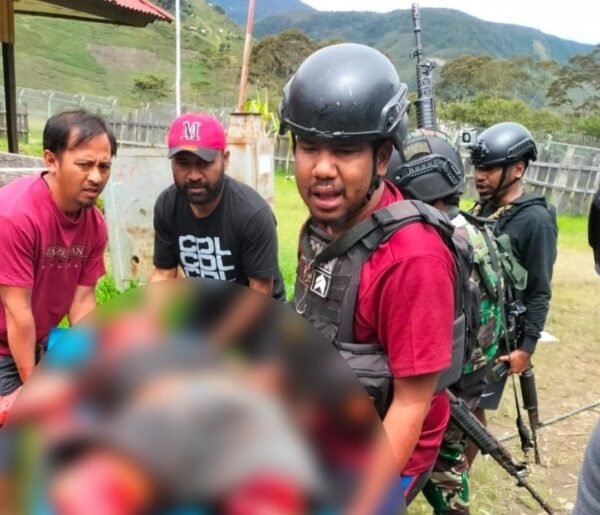 Anggota Polsek Ilu, Puncak Jaya Dibacok OTK, Korban Kritis Dirawat di RS Bhayangkara