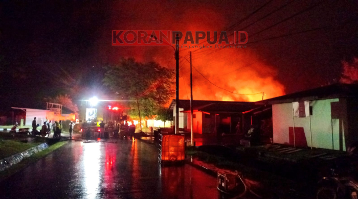 Kebakaran Hebat di Area Markas Kavaleri Timika, Belum Ada Pernyataan Resmi Terkait Peristiwa Ini