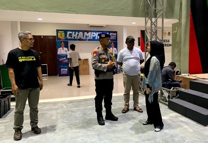 Satgas Banops Operasi Mantap Praja Cartenz II 2024 Pengecekan Ketat Jelang Debat Gubernur Papua Tengah