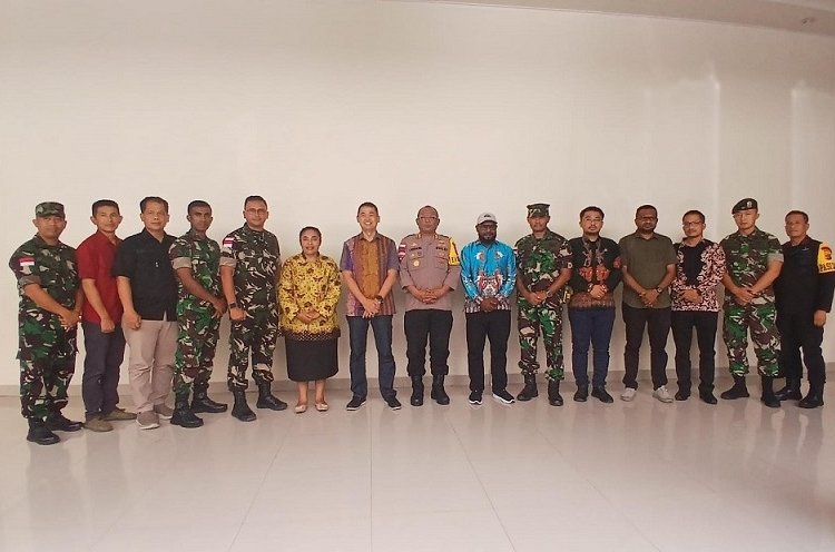Pj Bupati Mimika Ingatkan Lembaga Adat Utus Calon DPRK yang Mampu Menyuarakan Kepentingan Masyarakat