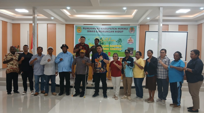 Gallery Foto DLH Mimika Adakan Pelatihan Pengelolaan Sampah Melalui Bank Sampah