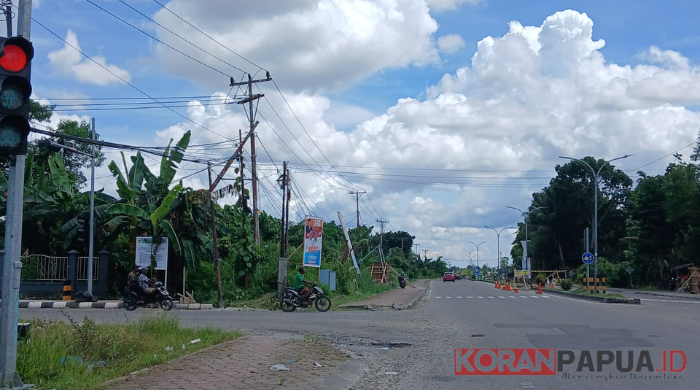 H-2 Pilkada, Baliho Paslon Bupati-Wakil Bupati dan Gubernur-Wakil Gubernur Masih Bertebaran di Kota Timika