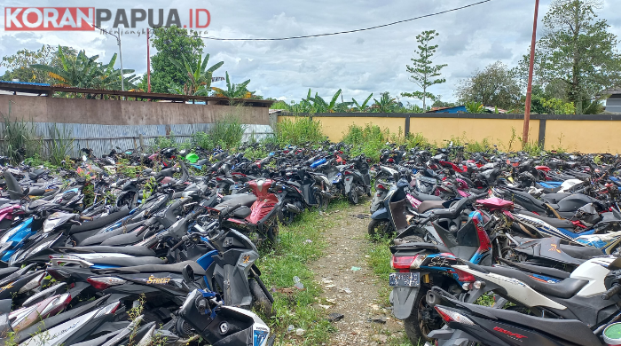 Ratusan Kendaraan Roda Dua yang Menumpuk di Halaman Satlantas Mimika Akan Dilelang