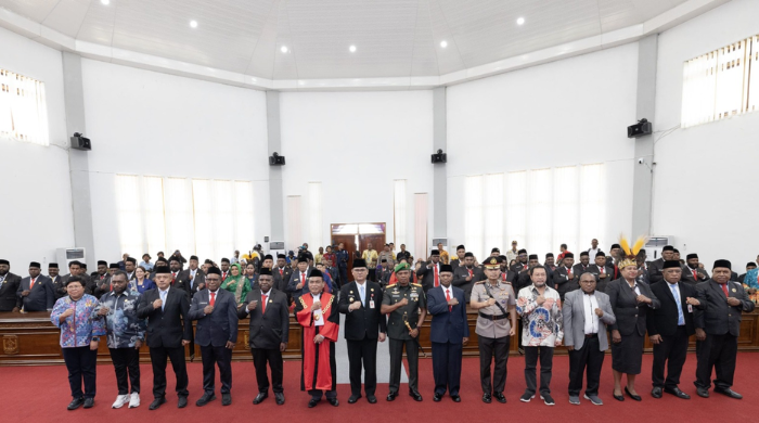 Ini Pesan Mendagri untuk Anggota DPR Papua Tengah, Kursi yang Saudara Duduk adalah Amanah Rakyat, Jalankan dengan Baik