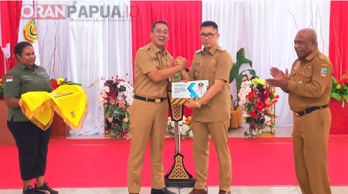 Sertijab Penjabat Bupati Mimika, Valentinus: Pergantian Dirinya Tidak Ada Kaitan dengan Politik