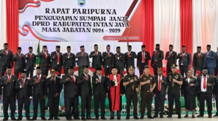 31 Anggota DPRD Intan Jaya Periode 2024-2029 Resmi Bertugas, Enam Diantaranya Perwakilan Otsus