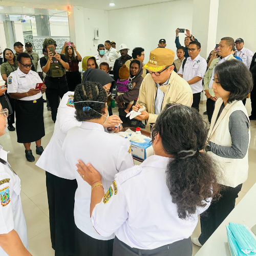 Sidak di Rumah Sakit Banti, Pj Bupati Yonathan Temui Masih Banyak Kekurangan Peralatan dan Tenaga Medis