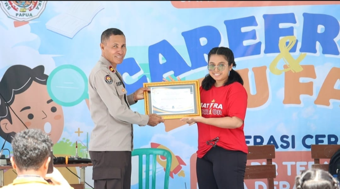 Kepsek SMA YPPK Tiga Raja: Career Day dan Edufair Jadi Ajang Informasi Anak Didik Seputar Dunia Kerja