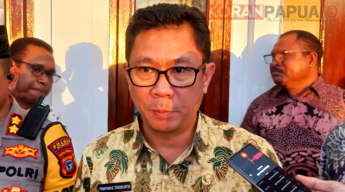Pj Bupati Tunjuk Ronny Marjen Sebagai Ketua Panitia Pelantikan Bupati dan Wakil Bupati Mimika periode 2025-2030