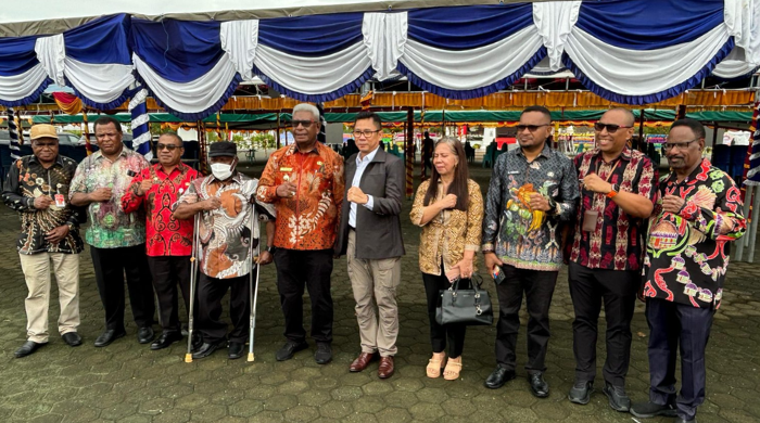 Hari Pertama Berkantor, Bupati Jhon Rettob Ingatkan ASN Mimika untuk Tingkatkan Disiplin dan Prioritaskan Pelayanan Masyarakat