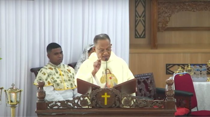 Dari Mimbar Gereja, Pastor Amandus Ingatkan Pendukung JOEL untuk Tidak Meminta Imbalan Proyek dan Posisi Tertentu