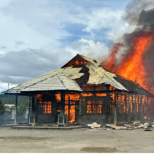 Aula Lama Kantor Bupati Dogiyai Terbakar, Tidak Ada Korban Jiwa