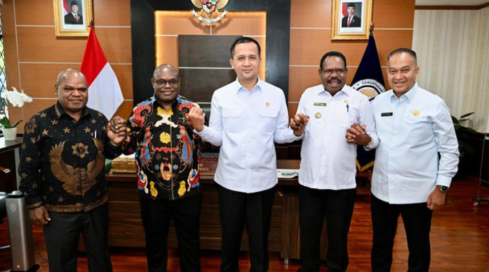 Gubernur Meki Nawipa Sambut Baik Program Transmigrasi Lokal di Wilayah Papua Tengah