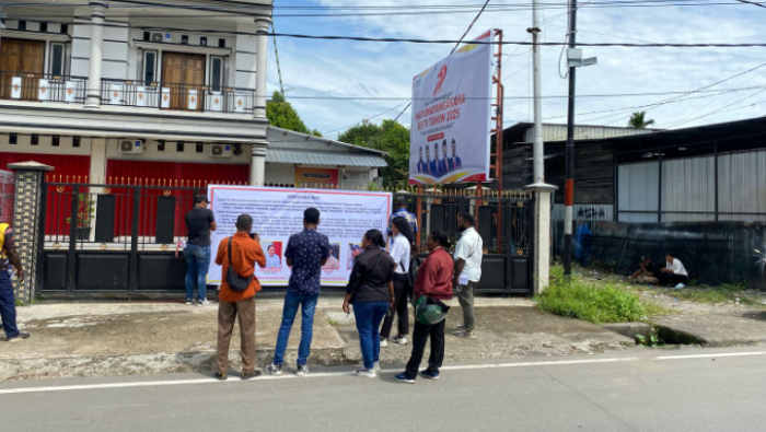 Kantor Bawaslu Papua Tengah Dipalang, Pertanyakan Dugaan Penyalahgunaan Anggaran Rp2,3 Miliar