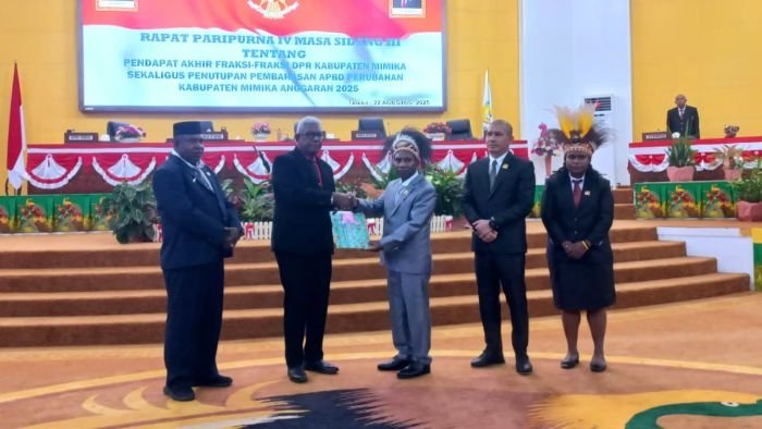 Seluruh Fraksi DPRK Mimika Kompak Setujui RAPBD Perubahan 2025