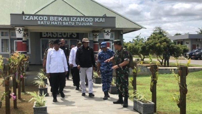 Kunker Gubernur Papua Selatan ke Kampung Nakias dan Salamepe Dikawal Ketat Satgas Korpasgat