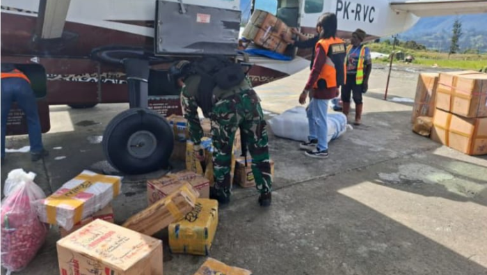 Tingkatkan Pelayanan Transportasi Udara, Satgas Korpasgat Supadio Dukung Operasional Bandara Ilaga