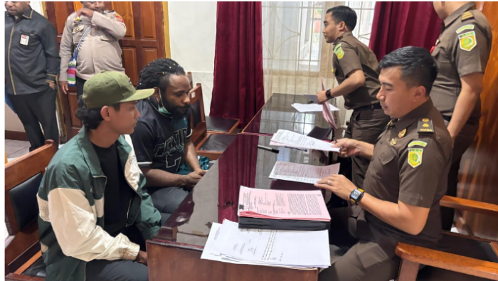 Satgas ODC Serahkan Tersangka Yatien Enumbi ke Kejaksaan Nabire, Berikut Daftar Barang Bukti