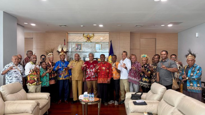 Kemenhut, Pemprov Papua dan Masyarakat Adat Sepakat Berdamai, Komitmen Berkolaborasi untuk Pelestarian Cenderawasih