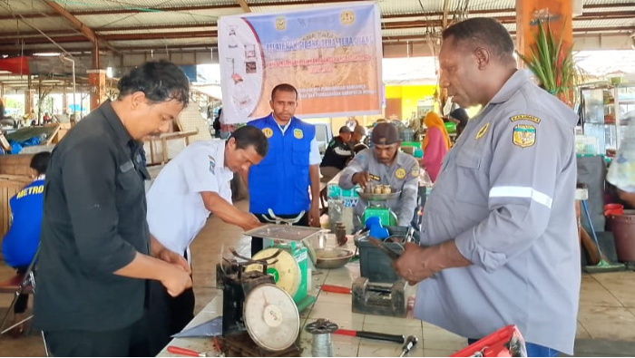 Layanan Tera Kini Lebih Cepat, Disperindag Mimika Terapkan Sistem Barcode Digital