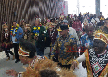 Satgas Korpasgat Kawal Kedatangan Dirjen Kemendagri di Nabire, Percepat Pembangunan Papua Tengah