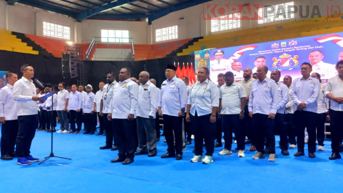 Pengurus Kadin Papua Tengah Dilantik di Timika, Gubernur Meki: Saatnya Inovasi dan Kolaborasi untuk Rakyat