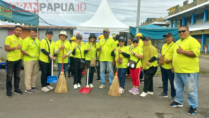 FPK Mimika Gandeng 31 Paguyuban, Gelar Aksi Bersih Kota Sambut HUT ke-29