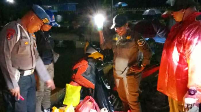 Aparat Gabungan di Timika Amankan 104 Liter Sopi Milik Penumpang KM Tatamailau