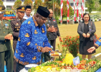 Upacara Hari Korpri ke-54, Pj. Sekda Ajak ASN Mimika Perkuat Integritas dan Layanan Publik