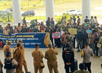 Lemasa Pimpinan Manuel John Magal Desak  Pemerintah Terbitkan SK Adat, Bupati Johannes Rettob Minta Amungme Samakan Persepsi