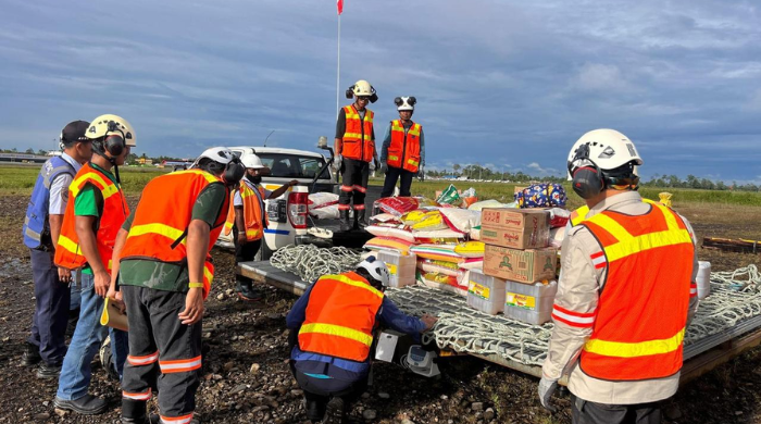 Freeport Terbangkan 90 Ton Kebutuhan Natal Warga di Dataran Tinggi Mimika