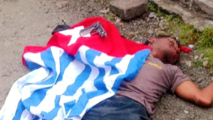 Bawa Bendera Bintang Kejora, Seorang Pria Tergeletak Diamankan Aparat di Mimika