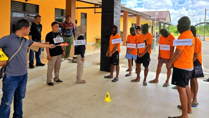 23 Adegan Rekonstruksi Ungkap Detik-Detik Pembunuhan Sadis di Belakang Kantor Pos Timika