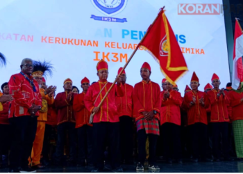 Bupati Johannes Rettob Kukuhkan Pengurus IK3M, Anton Welerubun Tekankan Penguatan Nilai Ain Ni Ain