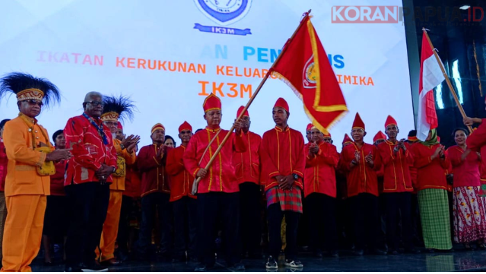 Bupati Johannes Rettob Kukuhkan Pengurus IK3M, Anton Welerubun Tekankan Penguatan Nilai Ain Ni Ain