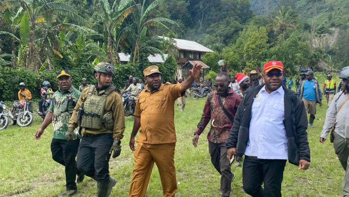 Yonif 754 Kostrad Timika Berhasil Kuasai Basis OPM di Intan Jaya, Amankan Dua Anggota Separatis