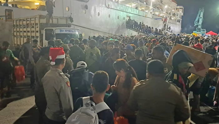 Aparat Gabungan Sita 96 Liter Sopi di Pelabuhan Pomako-Timika