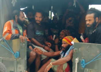 Pertimbangan Kemanusiaan, Polres Mimika Pulangkan 21 Tahanan Konflik Kwamki Narama