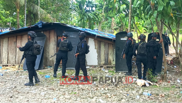 Kericuhan Kembali Pecah Usai Prosesi Damai Konflik Kwamki Narama di Timika