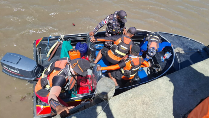 Perahu Ketinting Diterjang Ombak di Asmat, Satu Orang Dilaporkan Hilang