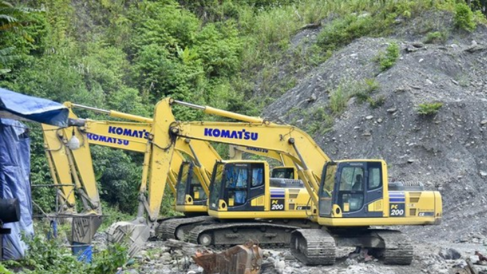 Kerusakan Lingkungan Terus Terjadi Akibat Penambangan Liar, Lembaga Adat Papua Dukung Instruksi Presiden